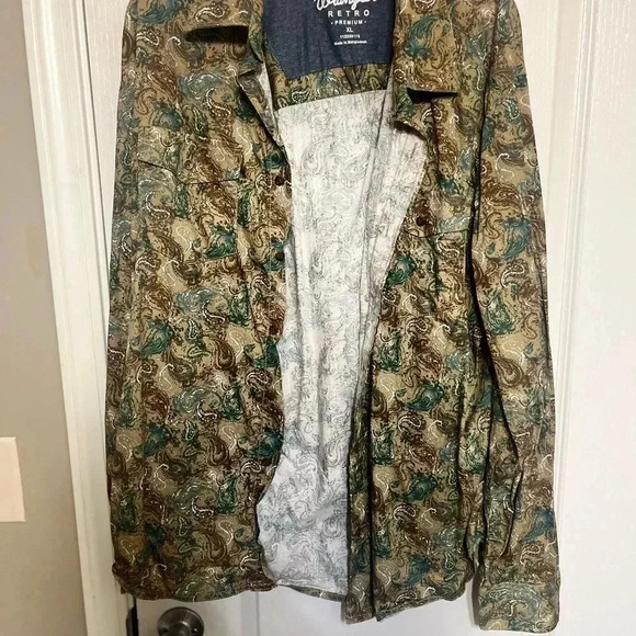 Mosaic Long Sleeve Button Down - Picture 7 of 7